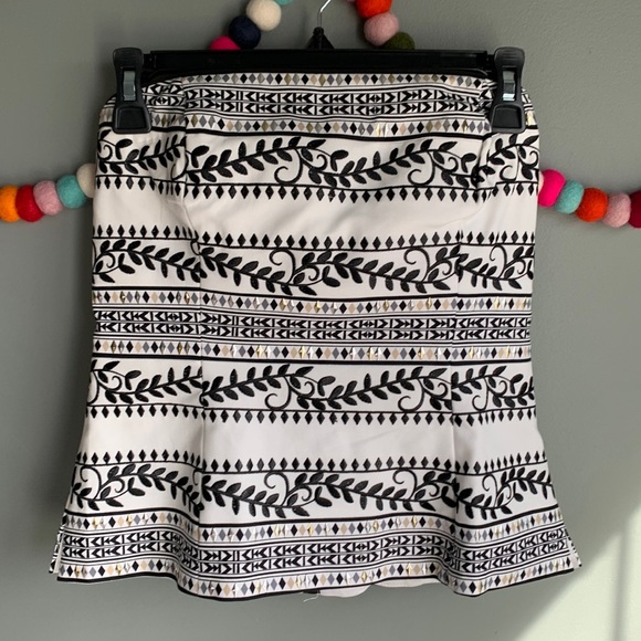 White House Black Market Tops - NWT White House Black Market Genevive bustier.